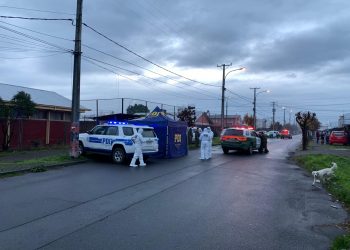 Encuentran cadáver de hombre en paradero de la locomoción colectiva