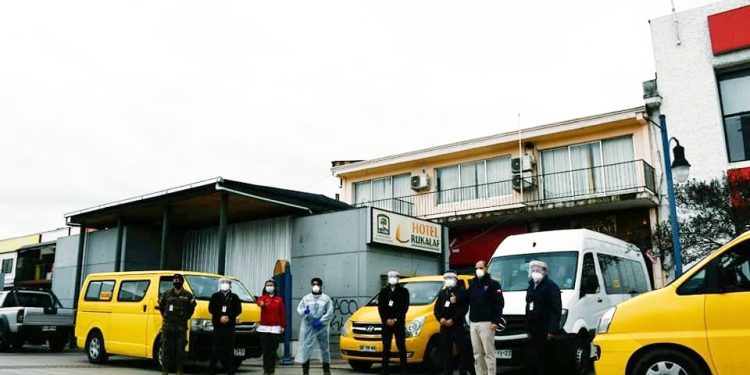 Transportistas escolares se suman al traslado de pacientes Covid-19 a residencias sanitarias