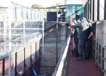 Cárcel de Chillán: Evitan ingreso de droga a través de “lanzamiento” desde el exterior