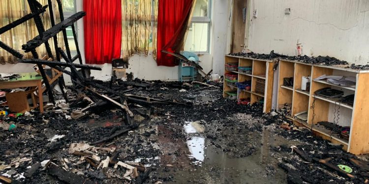 Incendio consume jardín infantil y sala cuna en sector rural de Ñiquén