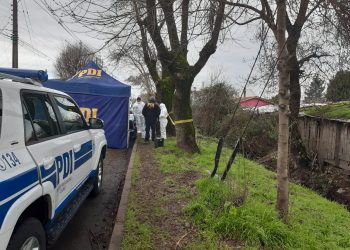Encuentran cadáver de mujer en canal de regadío en Chillán