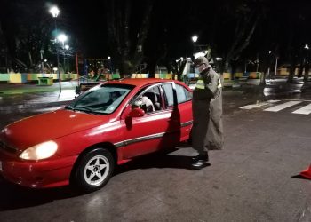 Dos reincidentes hasta por cuarta vez fueron detenidos en toque de queda en Ñuble