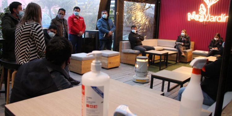 Gremio que agrupa a dueños de bares y restaurantes de Chillán buscan hacer frente a la pandemia