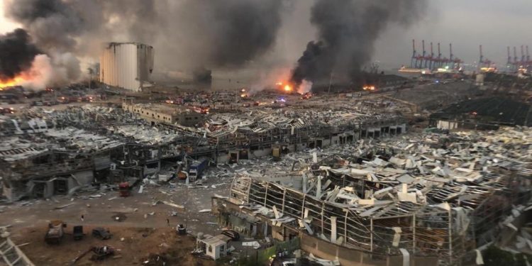 Explosión en Beirut deja más de 50 muertos y 3 mil heridos