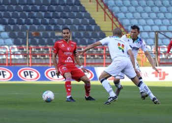 Ñublense es líder exclusivo de la Primera B tras derrotar 2-1 a Santiago Morning