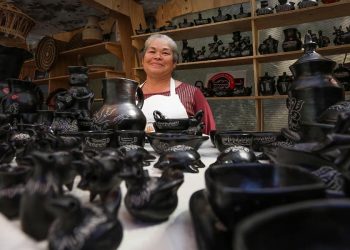 “Seré alfarera hasta que Dios diga y aún tenga fuerzas para desarrollar este oficio”