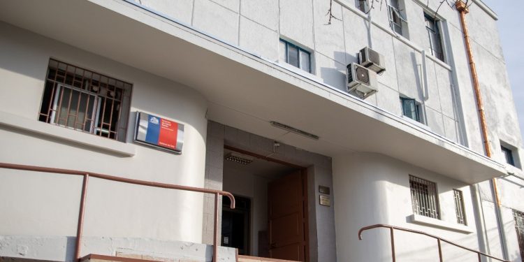 Se querellarán contra funcionario acusado de abusar de una adolescente en Cesfam de Quillón
