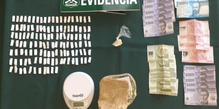 Detienen a sujeto que vendía pasta base en sitio eriazo de población Bonilla en Chillán