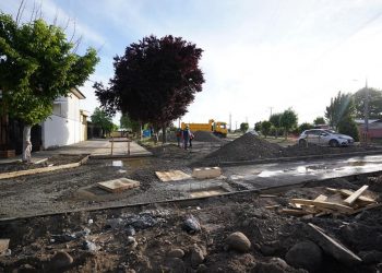 Renovarán 17 kilómetros de veredas en diez comunas más vulnerables de Ñuble