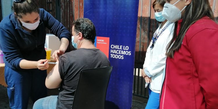 Personas en situación de calle acceden a segunda dosis de vacuna contra el Covid- 19 en Chillán