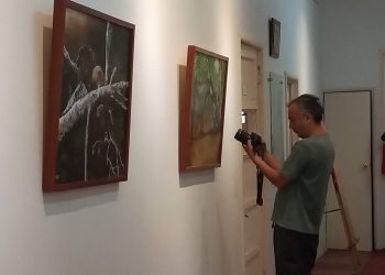 Artistas de Escuela Claudio Arrau exhiben sus pinturas de 2020 en exposición virtual