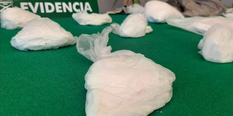 Incautan armamento y más de 40 mil dosis de pasta base y cocaína en domicilio de Chillán