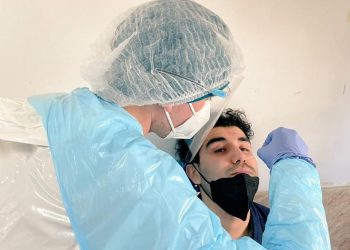 Test de Antígeno de hisopado nasal debuta en colegios de Ñuble