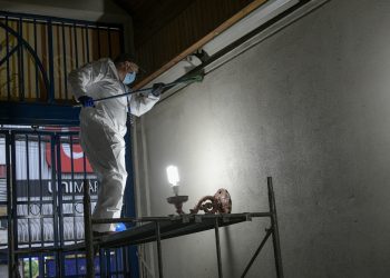 Mercado Techado de Chillán es sometido a limpieza y pintura interior