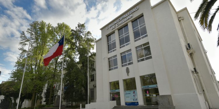 Alcalde Benavente confirma «auditoría» para conocer situación administrativa de municipio chillanejo