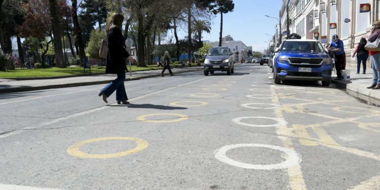 Retiran vías peatonales exclusivas de las calles céntricas de Chillán