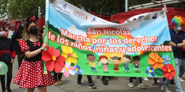 Niñas y niños marcharon por sus derechos en San Nicolás