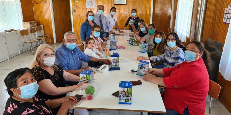 San Nicolás: 200 adultos mayores recibieron tensiómetros