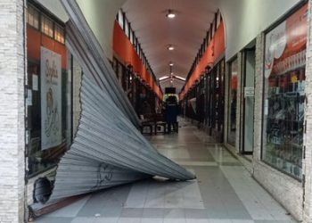 Con «alunizaje» delincuentes perpetran millonario robo en joyerías de galería Don Ambrosio