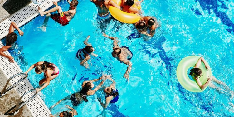 35 piscinas de uso público general están autorizadas en Ñuble