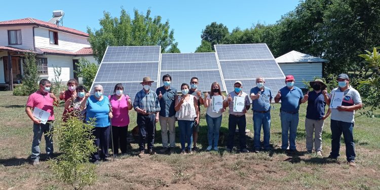 Pequeña agricultura de Ñuble incorpora nuevos sistemas de riego con energías limpias