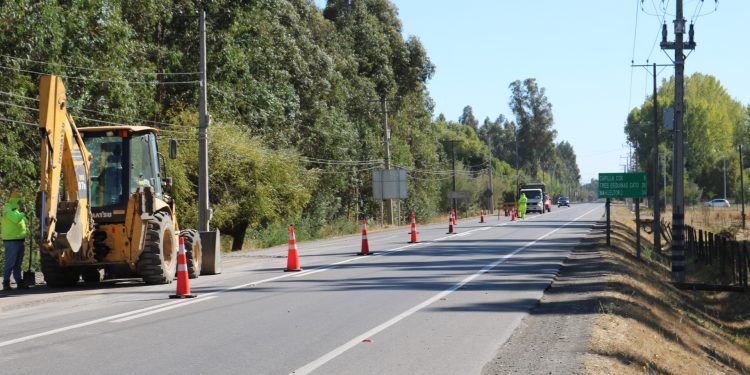 Inician instalación de semáforos y ampliación del cruce Cato-Nahueltoro