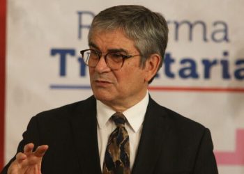 Ministro de Hacienda: Las AFPs están haciendo campaña hace tiempo