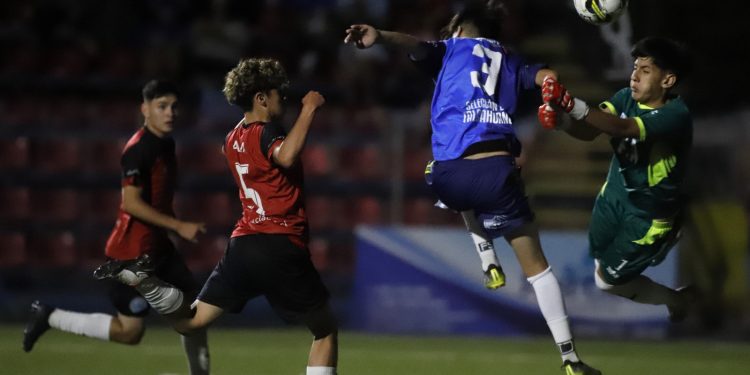 Villarrica y Antofagasta disputarán la final del Nacional Juvenil Amateur