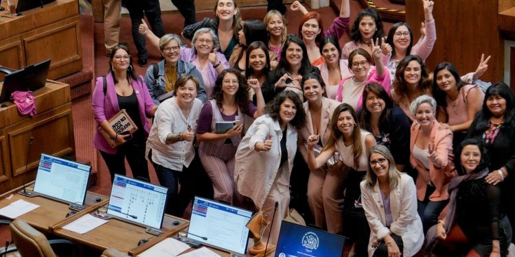 Ad-portas del 8M, Chile contará con Ley Integral contra la violencia hacia las mujeres