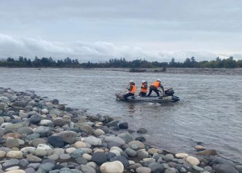 Con ayuda de drones y equipo especializado buscan a hombre extraviado en Río Ñuble