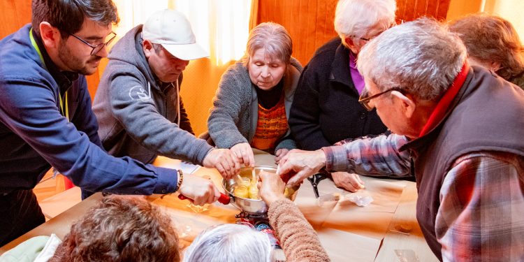 Programa «Toma la Sartén por el Mango» supera los 10.000 litros de aceite reciclado en comunas de Ñuble
