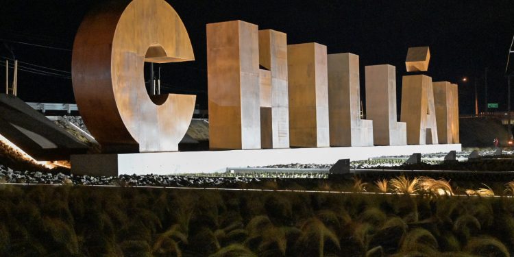 Inauguran estructura de bienvenida a Chillán en entrada norte