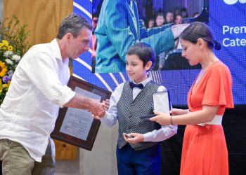 El 29 de noviembre finaliza plazo para postular a los “Premios Municipales de Arte 2024″