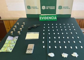 Detienen a sujeto que ocultaba droga en el rociador de ducha