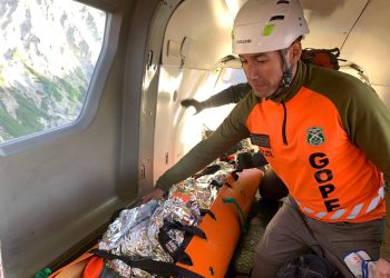 Rescatan a mujeres en las cercanías del volcán Chillán: una de ellas estaba lesionada