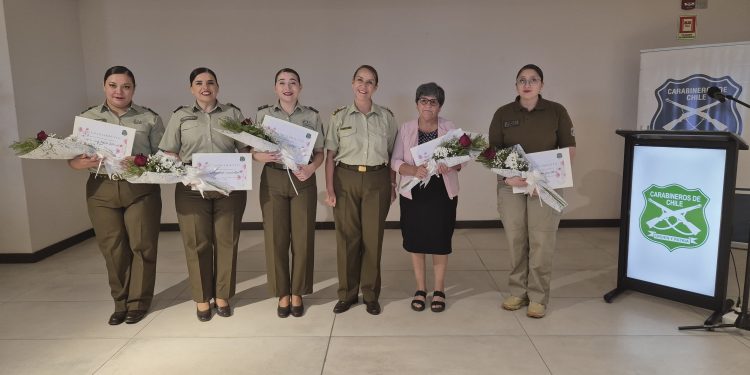 Carabineros destaca a funcionarias y mujeres de Ñuble en jornada de reflexión por conmemoración del Día Internacional de la mujer