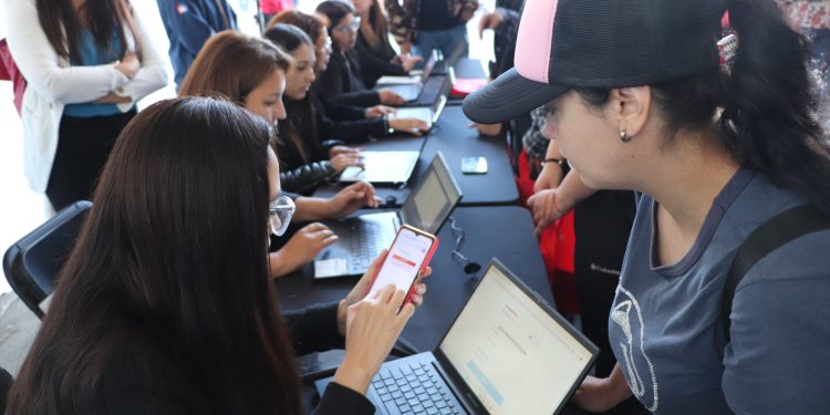 Feria laboral del Sence ofrecerá vacantes en las principales empresas de turismo de Ñuble