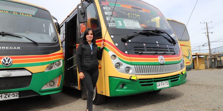 Danitza, la conductora que busca dejar huella en el Transporte Público de Chillán
