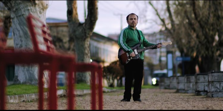 Tan Valenzuela estrena «Esa Calle»: Un viaje de rock con identidad y memoria