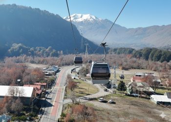 Analizan construcci&oacute;n de telef&eacute;rico que conectar&aacute; Las Trancas con Nevados de Chill&aacute;n