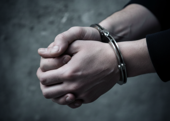 San Carlos: Veredicto condenatorio contra hombre que intentó quemar a su ex pareja y a dos hijas de ésta