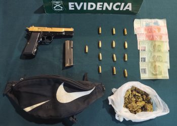 Detienen a dos sujetos por porte de armas de fuego y drogas en Chill&aacute;n
