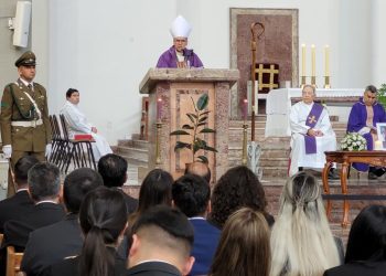 Rinden homenaje al Sargento Segundo Javier Figueroa en emotiva misa en Chill&aacute;n