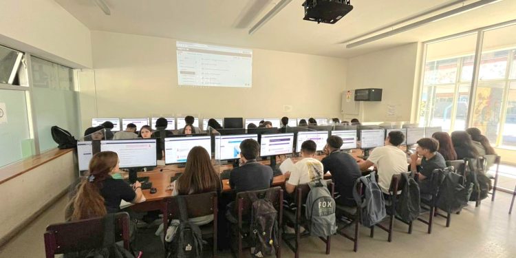 Universidad de Chile impulsa modelo para enfrentar desigualdad en acceso a cursos electivos del plan de formaci&oacute;n diferenciada en ense&ntilde;anza media
