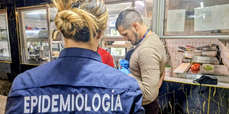 Prohíben funcionamiento a restaurante «La Ramona» tras brote por salmonella